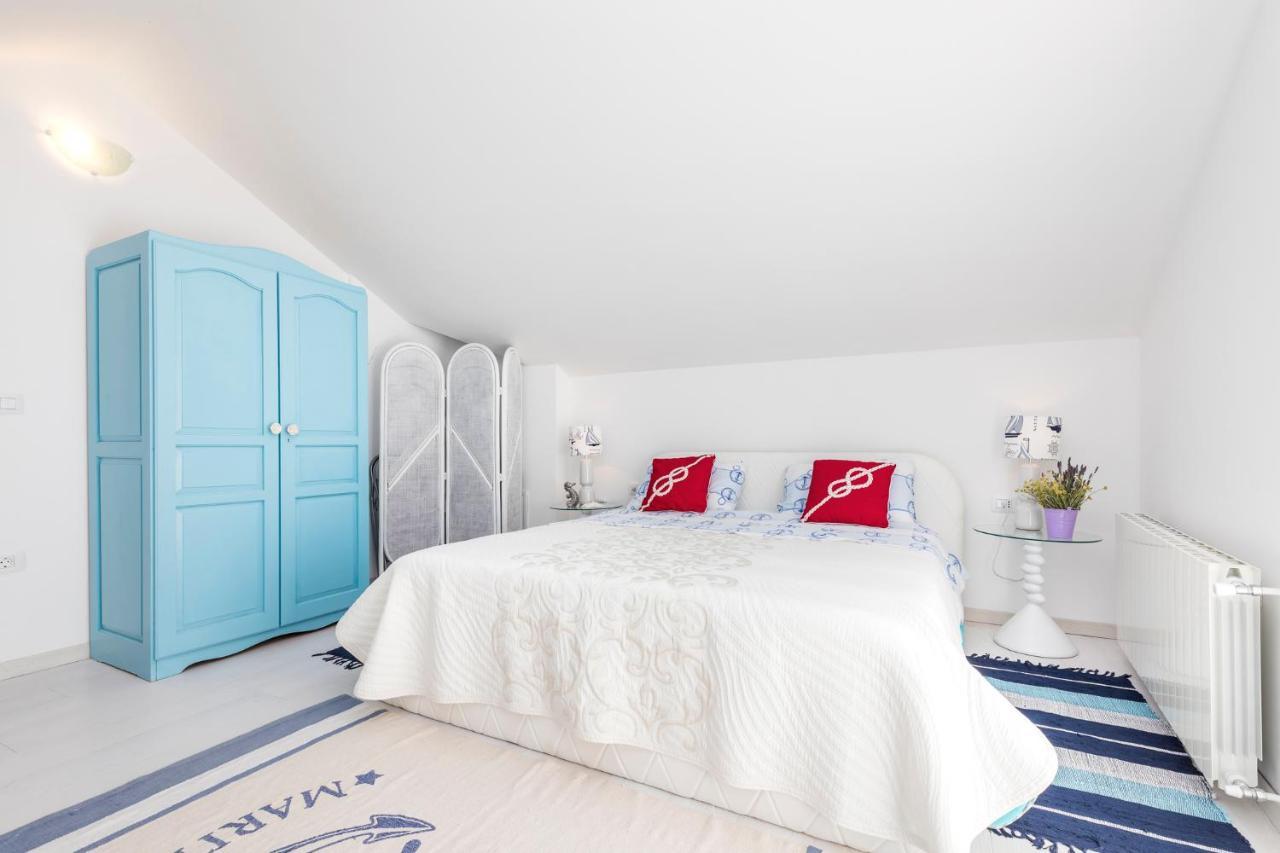 Apartments Priko 63 Mali Losinj Bagian luar foto