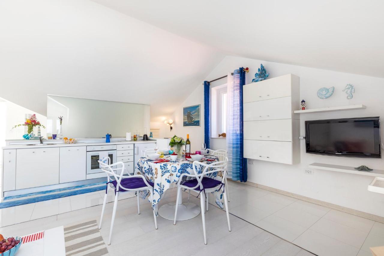 Apartments Priko 63 Mali Losinj Bagian luar foto